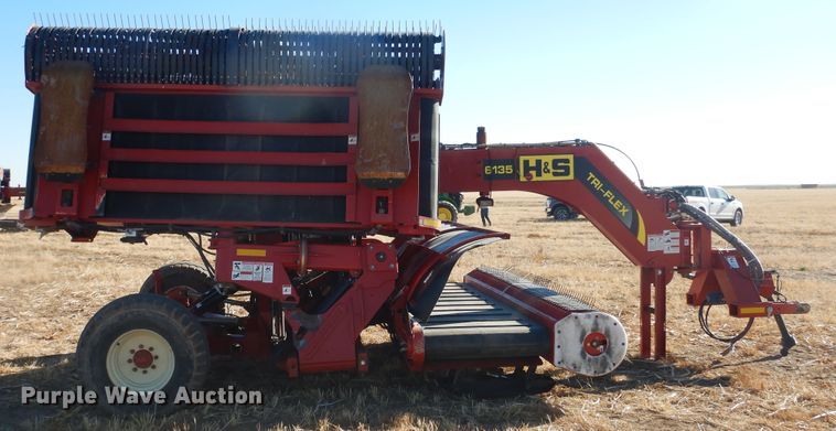 image for item DJ4806 2018 H&S TFM6135 hay merger