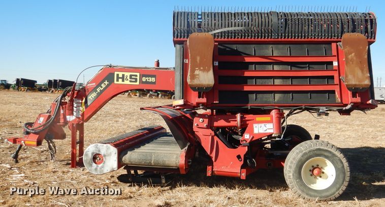 image for item DJ4806 2018 H&S TFM6135 hay merger