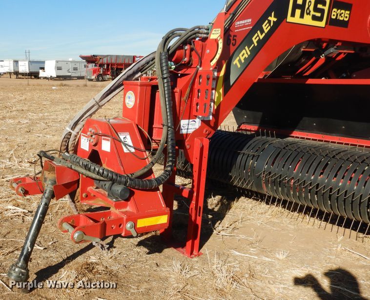 image for item DJ4806 2018 H&S TFM6135 hay merger