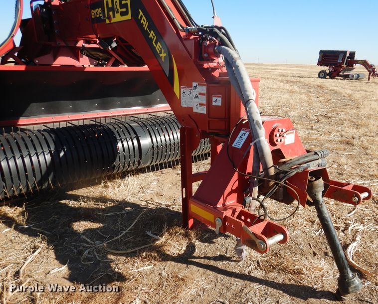 image for item DJ4806 2018 H&S TFM6135 hay merger