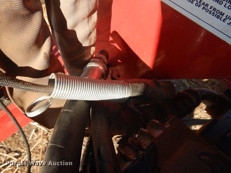 image for item DJ4806 2018 H&S TFM6135 hay merger