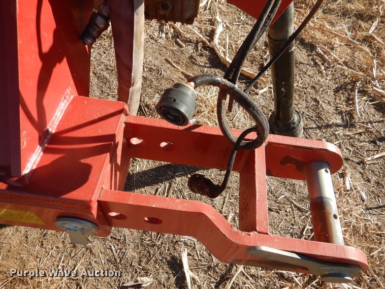 image for item DJ4806 2018 H&S TFM6135 hay merger