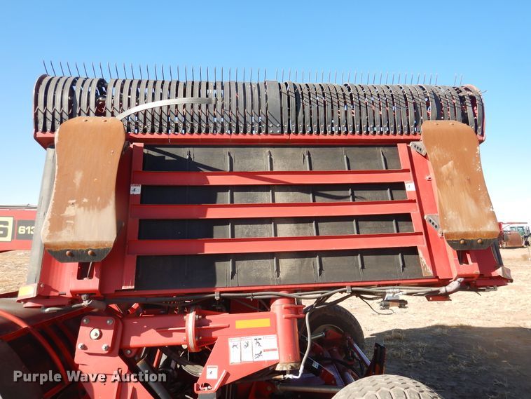 image for item DJ4806 2018 H&S TFM6135 hay merger