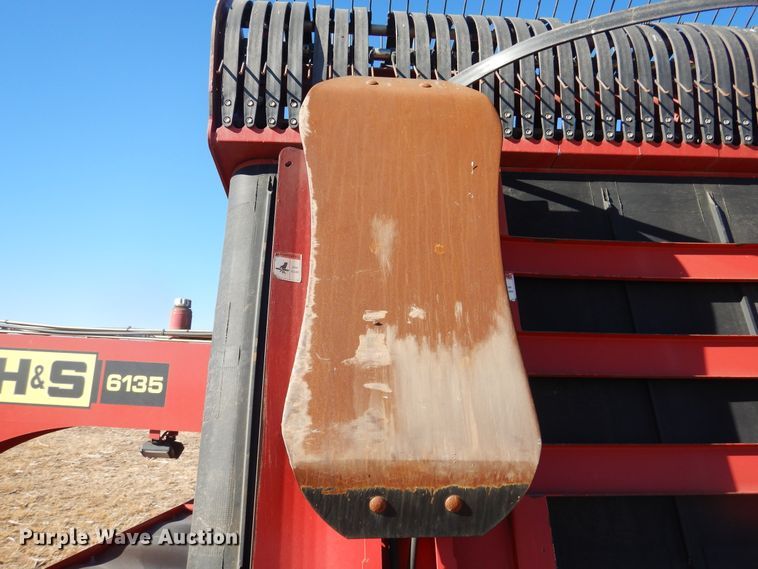 image for item DJ4806 2018 H&S TFM6135 hay merger