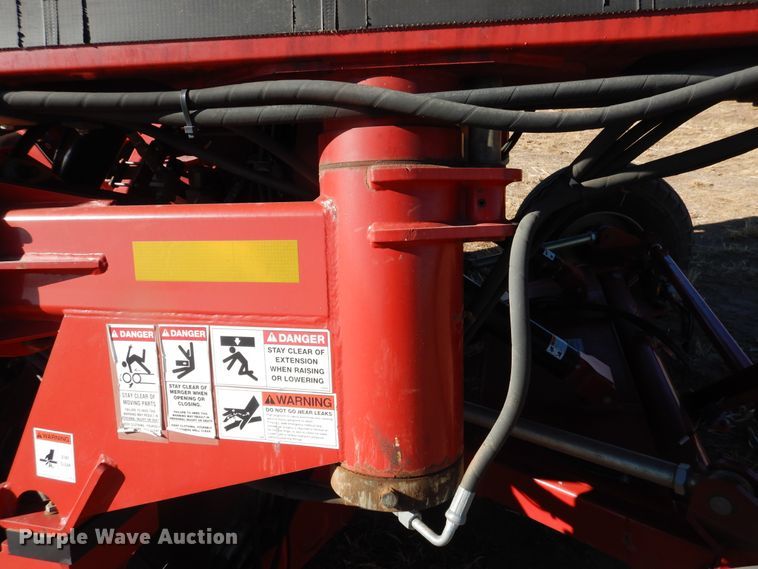 image for item DJ4806 2018 H&S TFM6135 hay merger