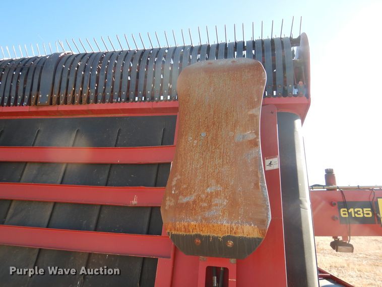 image for item DJ4806 2018 H&S TFM6135 hay merger