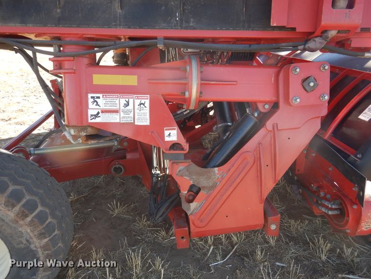 image for item DJ4806 2018 H&S TFM6135 hay merger