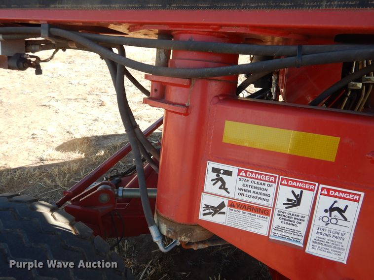 image for item DJ4806 2018 H&S TFM6135 hay merger