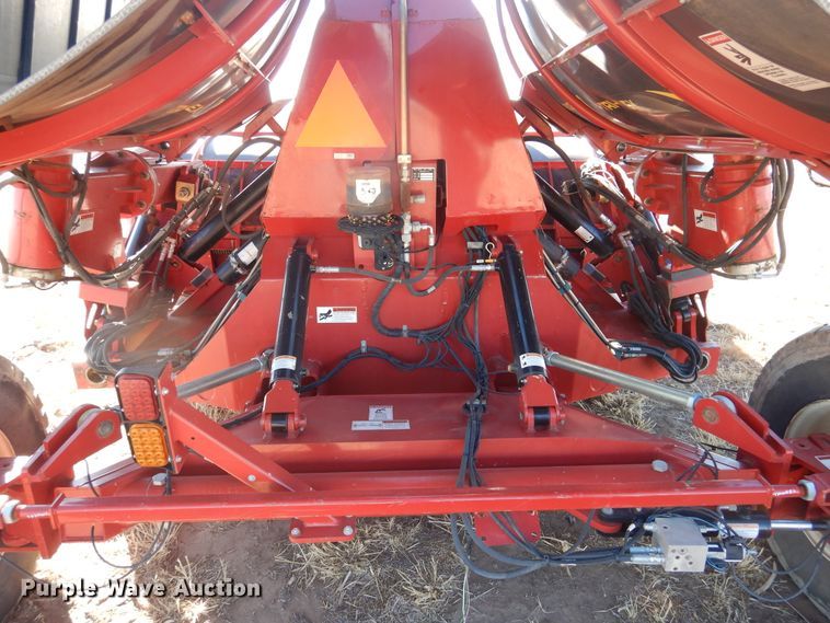 image for item DJ4806 2018 H&S TFM6135 hay merger