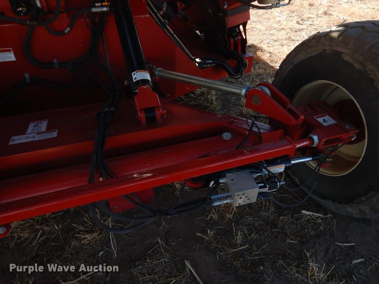 image for item DJ4806 2018 H&S TFM6135 hay merger