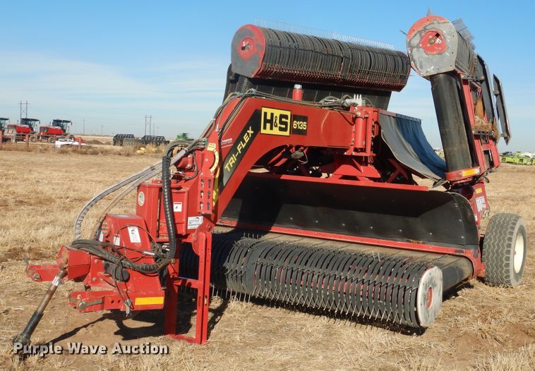 image for item DJ4807 2018 H&S TF6135 hay merger