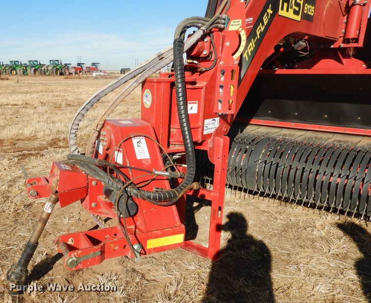 image for item DJ4807 2018 H&S TF6135 hay merger