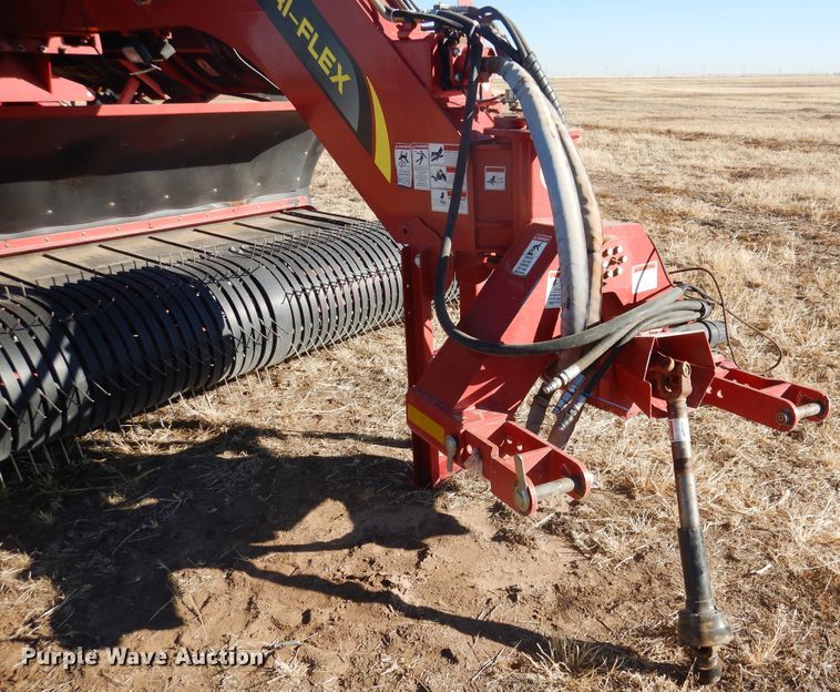 image for item DJ4807 2018 H&S TF6135 hay merger