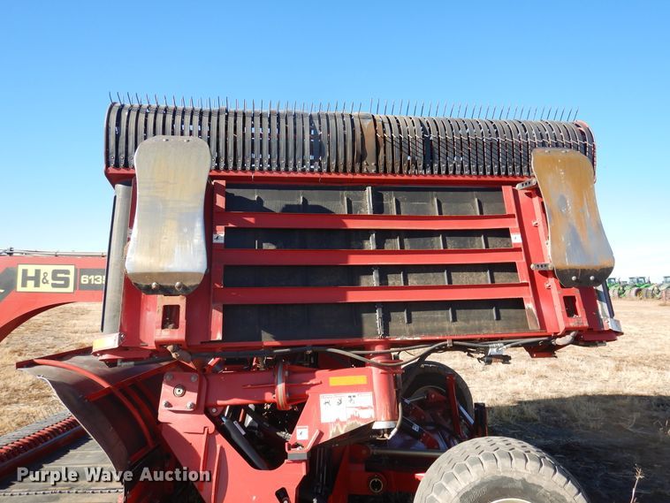 image for item DJ4807 2018 H&S TF6135 hay merger