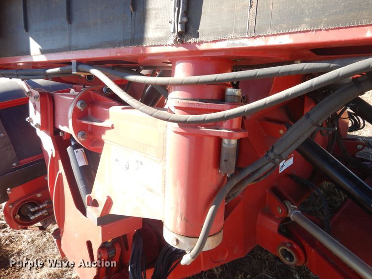 image for item DJ4807 2018 H&S TF6135 hay merger