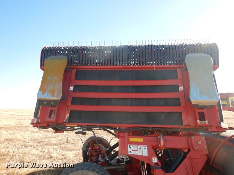 image for item DJ4807 2018 H&S TF6135 hay merger