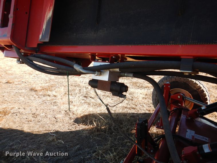 image for item DJ4807 2018 H&S TF6135 hay merger