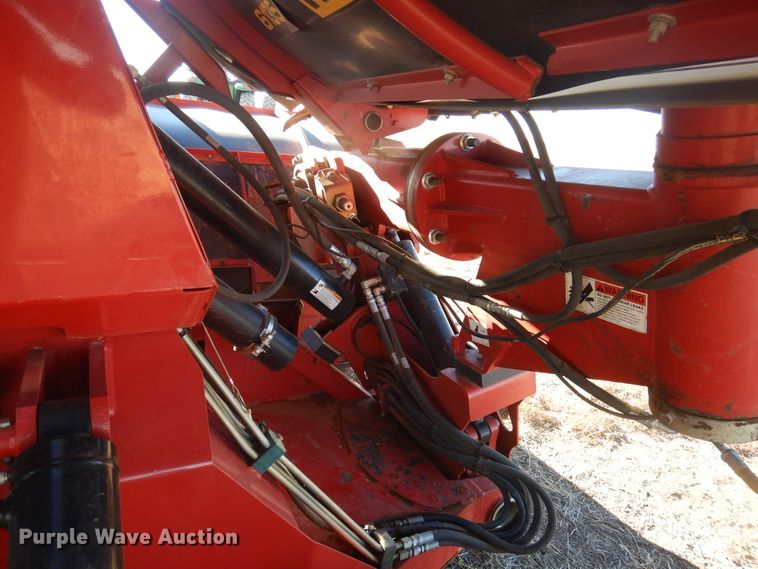 image for item DJ4807 2018 H&S TF6135 hay merger