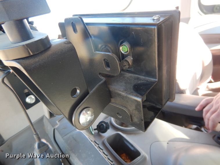 image for item DJ4807 2018 H&S TF6135 hay merger