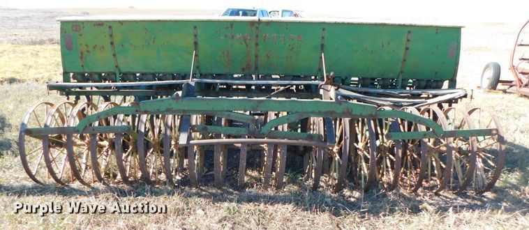 image for item DJ5860 John Deere LLA  grain drill
