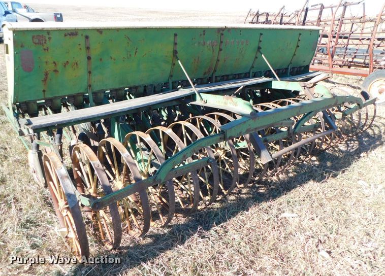 image for item DJ5860 John Deere LLA  grain drill