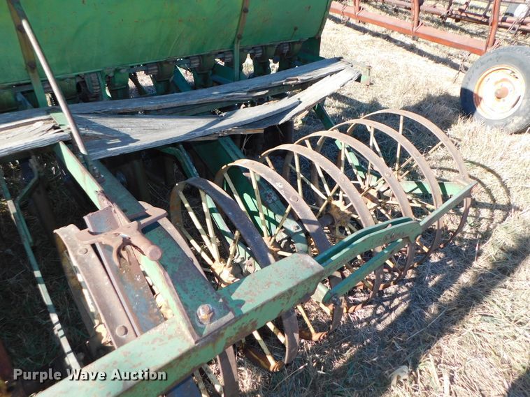 image for item DJ5860 John Deere LLA  grain drill