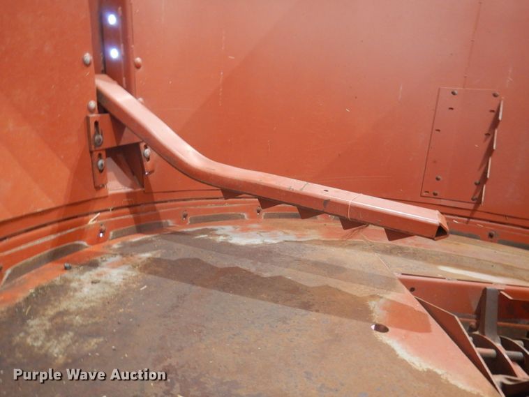 image for item DY9607 Hesston BP25 bale processor