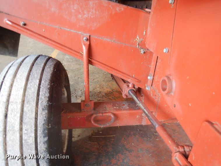 image for item DY9607 Hesston BP25 bale processor