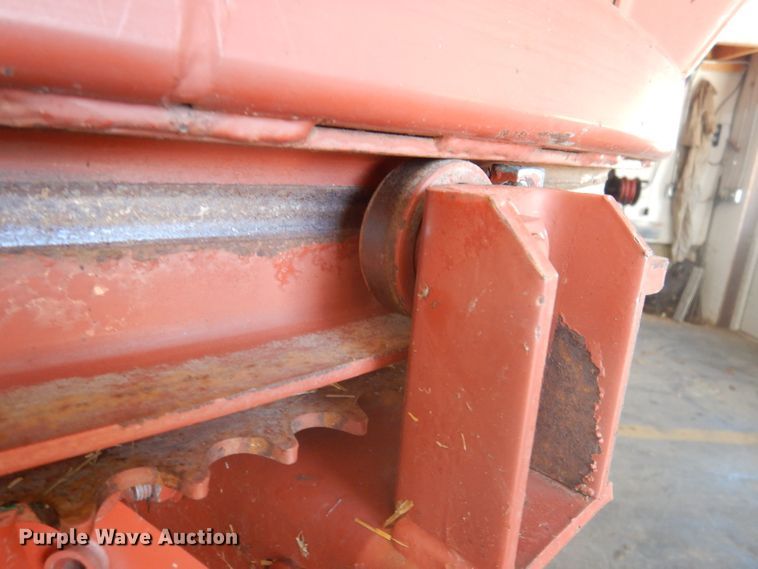 image for item DY9607 Hesston BP25 bale processor