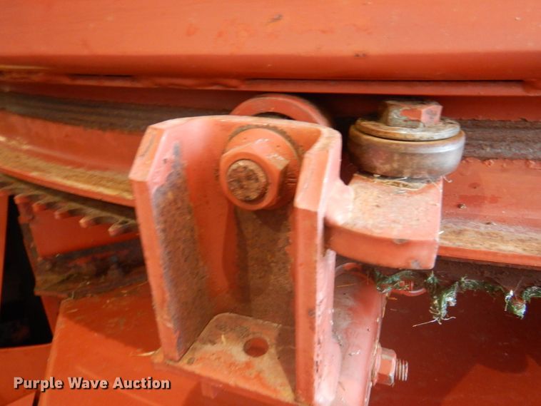 image for item DY9607 Hesston BP25 bale processor