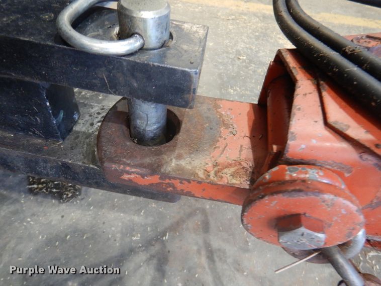 image for item DY9607 Hesston BP25 bale processor