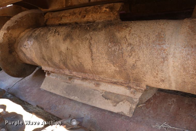 image for item EO9855 2005 Case IH WDX1902  windrower