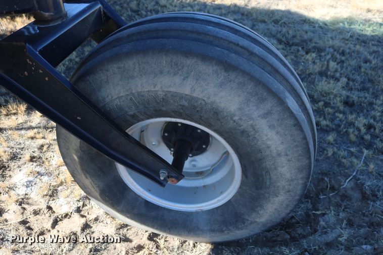 image for item EO9855 2005 Case IH WDX1902  windrower