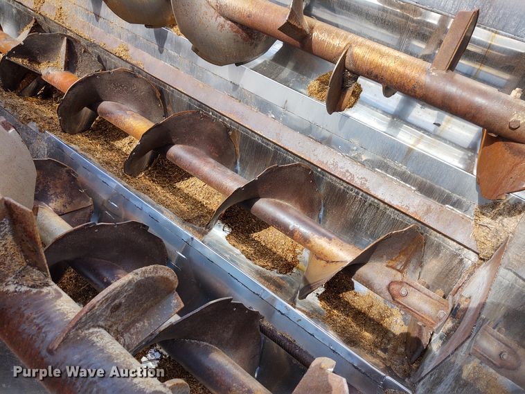 image for item EQ9442 2006 International 7400  feed mixer truck