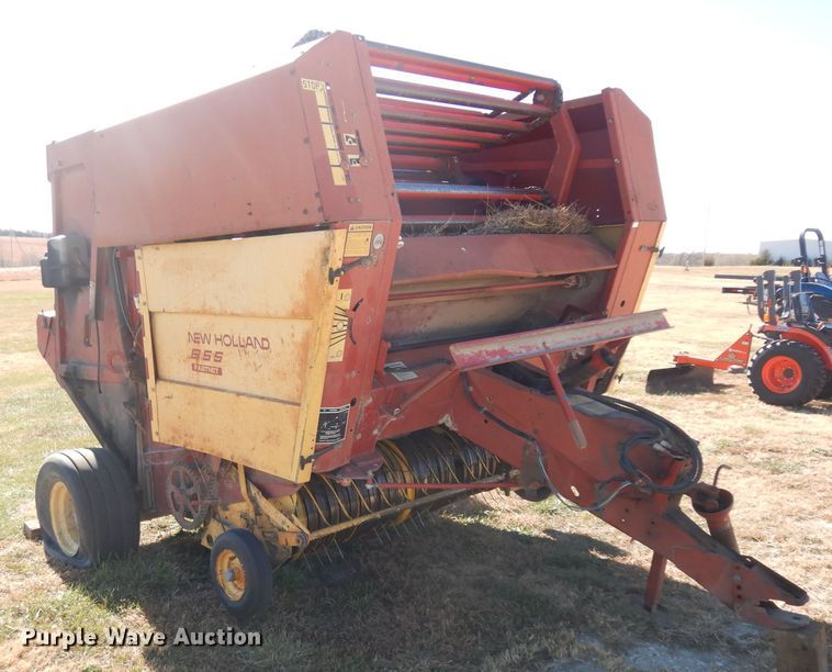 image for item EY9102 1990 New Holland 855  round baler