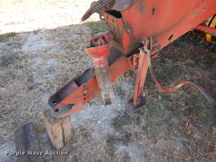 image for item EY9102 1990 New Holland 855  round baler