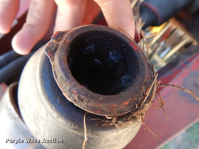 image for item EY9102 1990 New Holland 855  round baler