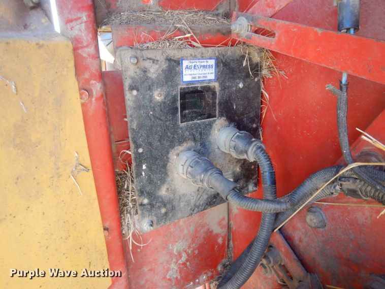 image for item EY9102 1990 New Holland 855  round baler