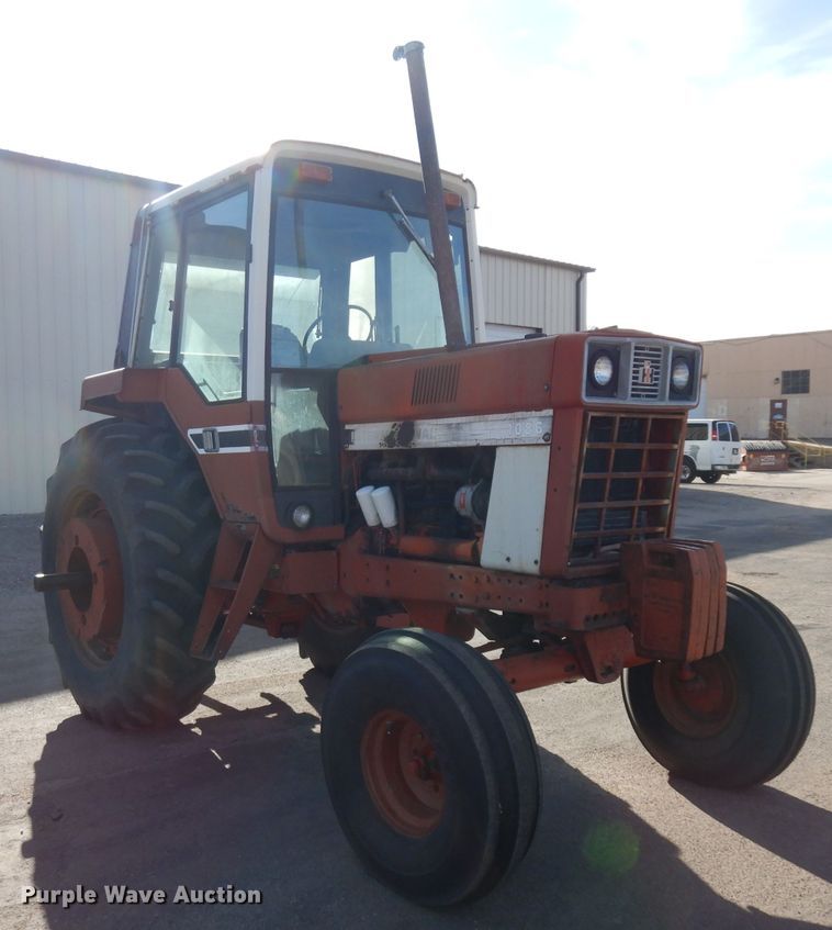 image for item EY9128 1976 International 1086  tractor