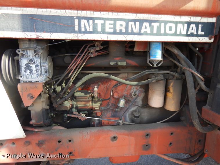 image for item EY9128 1976 International 1086  tractor