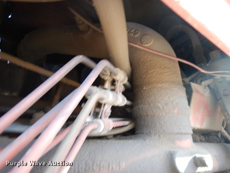 image for item EY9128 1976 International 1086  tractor