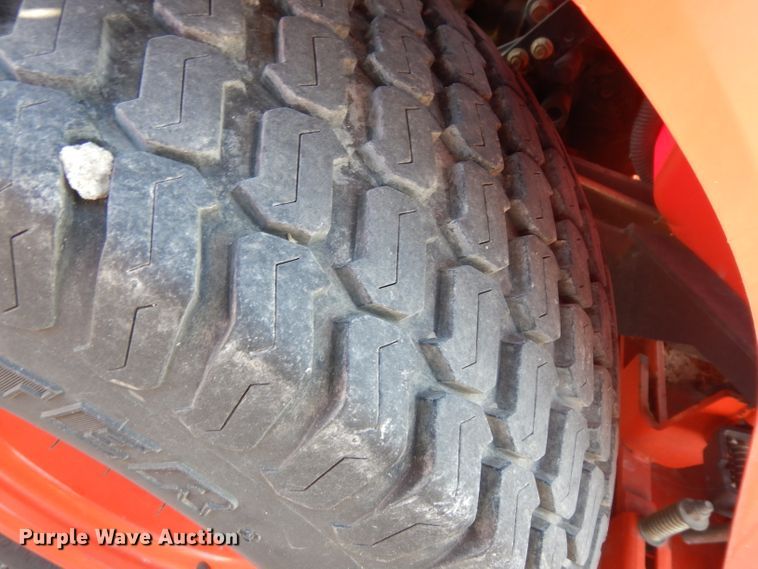 image for item EY9134 Kubota BX2350  tractor