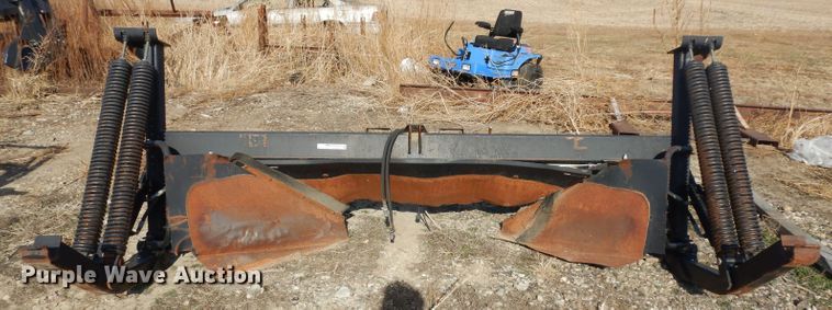 image for item EY9143 New Holland 2300BF bi-directional adapter