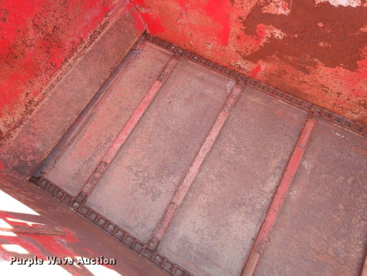 image for item EY9144 Kelly-Ryan 4X10 feed wagon