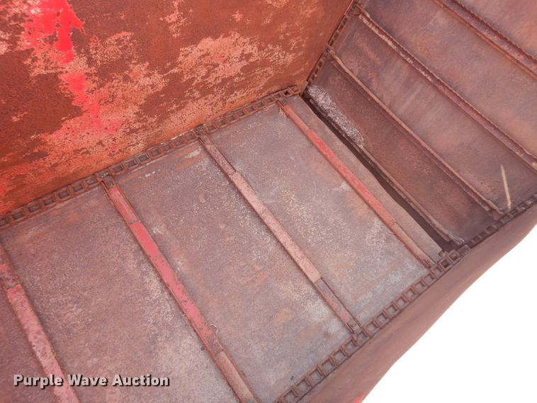 image for item EY9144 Kelly-Ryan 4X10 feed wagon