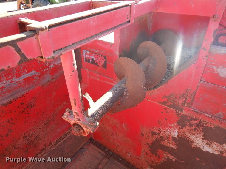 image for item EY9144 Kelly-Ryan 4X10 feed wagon