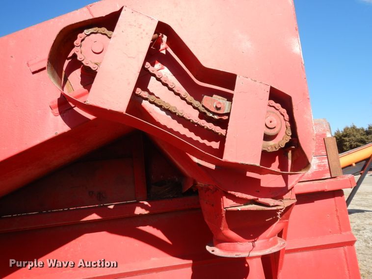 image for item EY9144 Kelly-Ryan 4X10 feed wagon