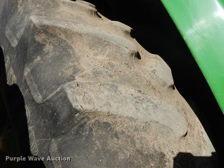 image for item EY9186 1996 John Deere 8300  MFWD tractor