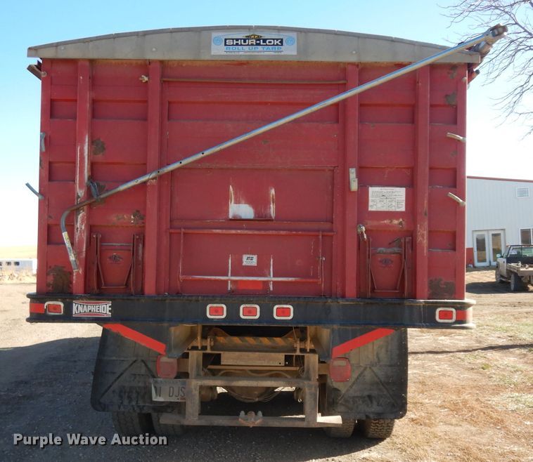 image for item EY9187 1980 International F2275  grain truck