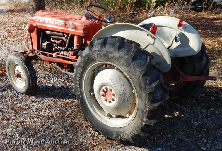 image for item FG9700 Ford 601 Workmaster  tractor